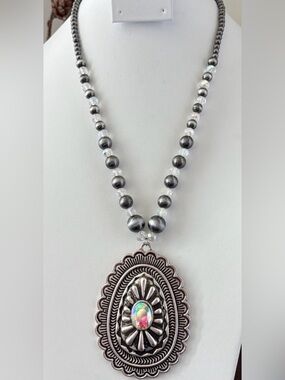Gunmetal & Clear Beaded Chain,silvertone teardrop pendant w/clear beveled stone